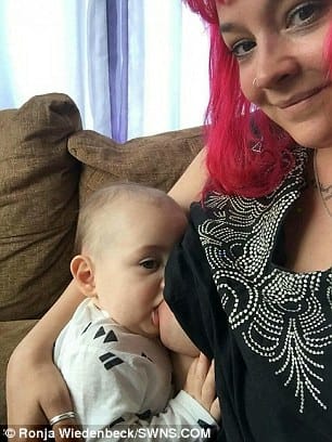 mother pleas on facebook, strangers reached to breastfeed her son