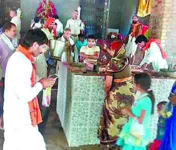 Devotees worship