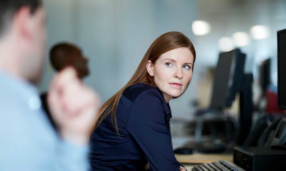 How to tackle people who flirt in office 