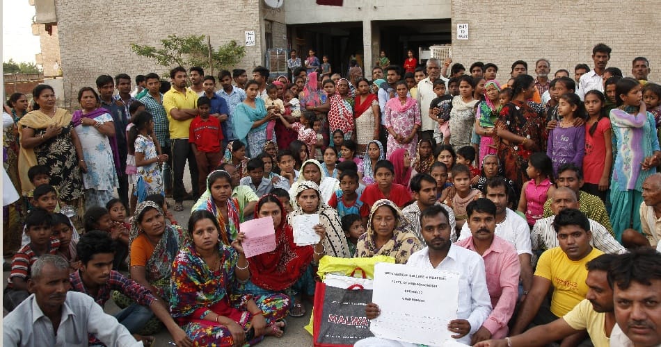 protest, Screams of pain getting women, pgi not admit patient in chandigarh