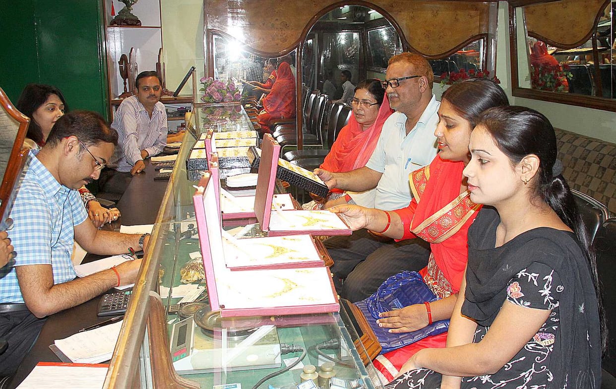 Bullion market reopened The buzzing with customers