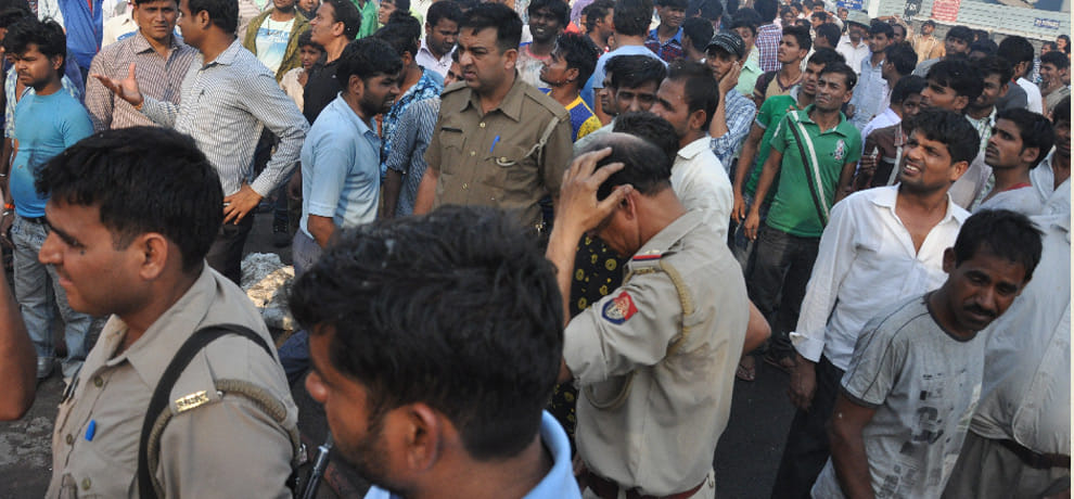 fire in Paper factory, 15 workers stranded