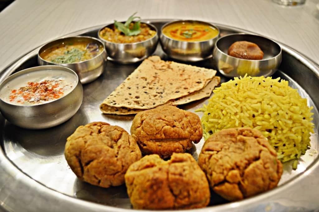 know dining table related vastu remedies for healthy life