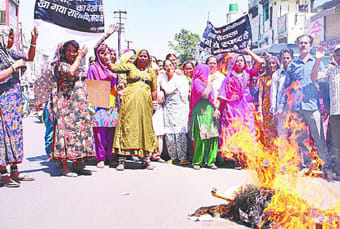 The women roared at Collectorate
