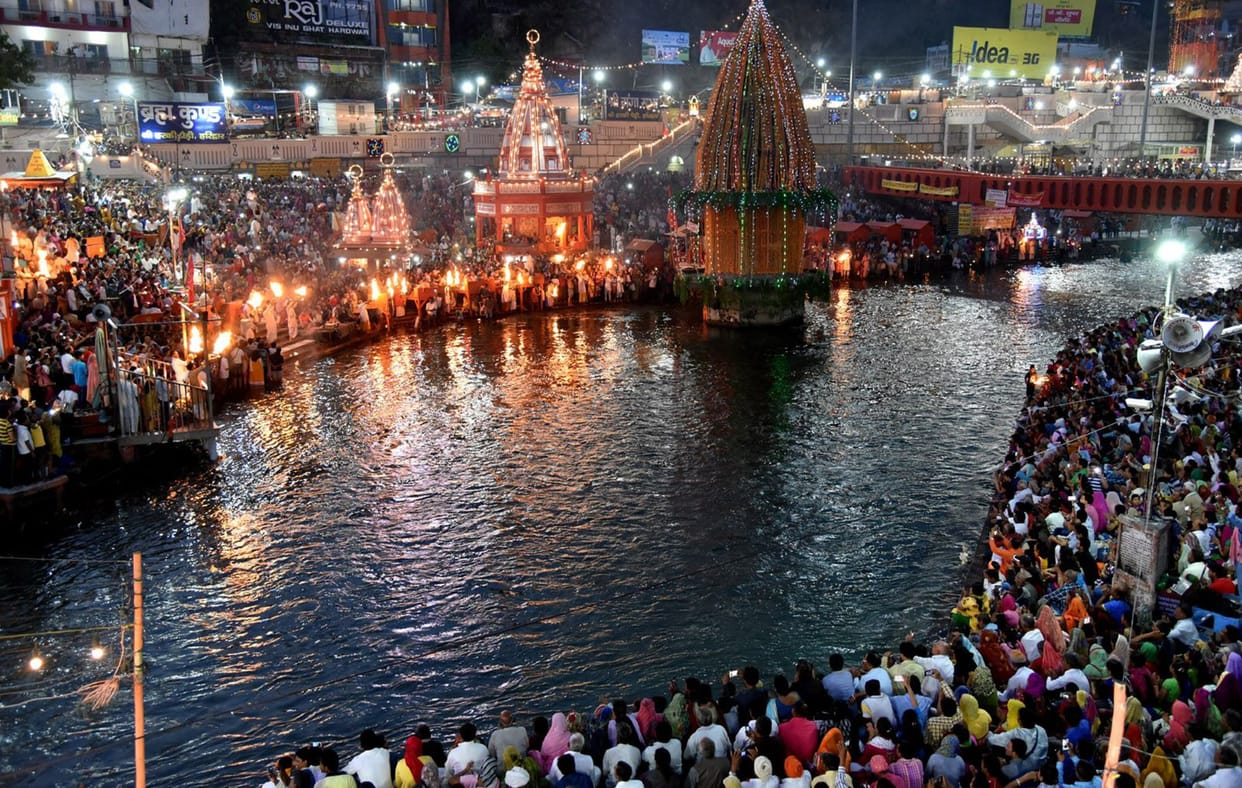 har ki pauri Famous Ganga Aarti duration two and half hours Now Live Telecast on lcd