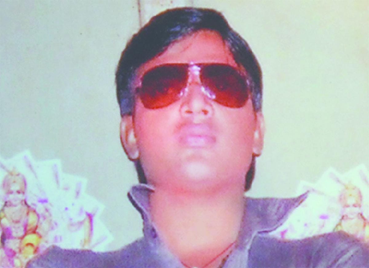 injured indian student inderjeet talk with his family