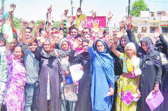 protest at Tehsil for Ration 