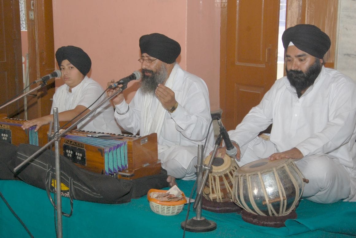 Gurudwara boom crutch, pilgrims descended anchor