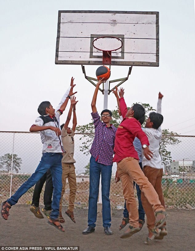 india's tallest teenager