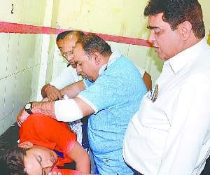 Elderly man shot his wife and son, serious