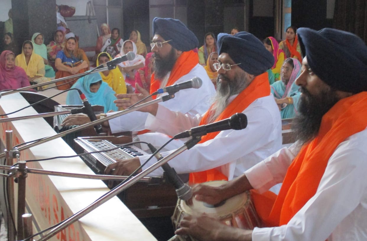 vaishakhi celebration in gurudwara.