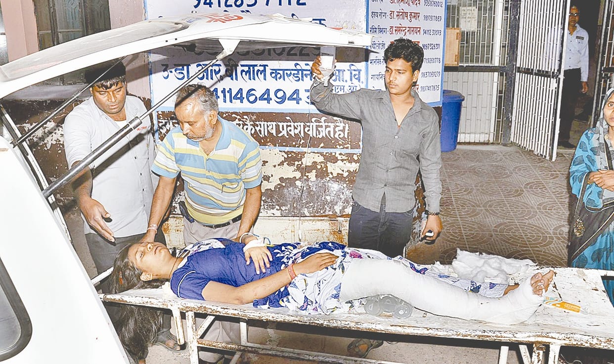 accident in shadara. one dead