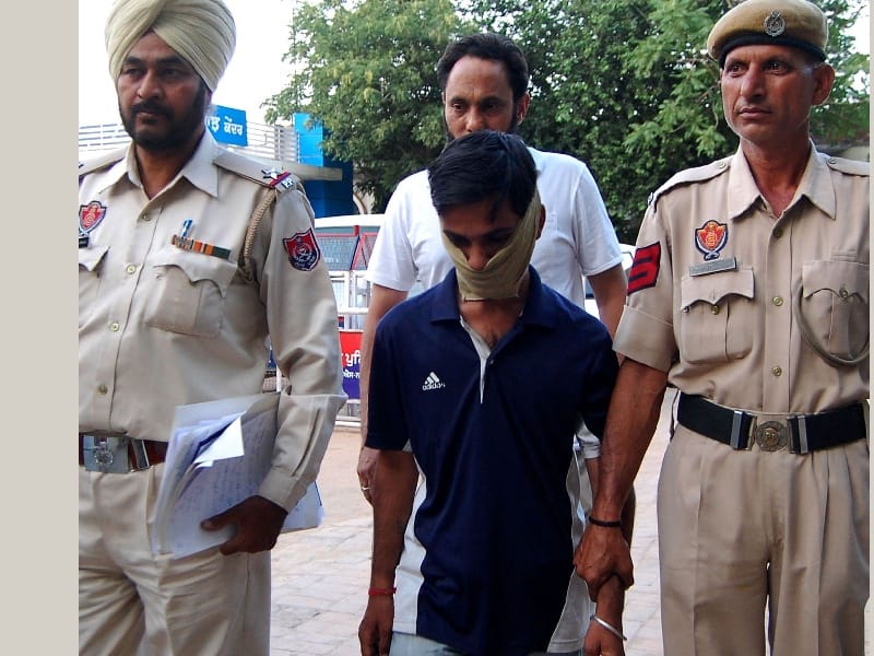 disclosure: ATM security guard was robbers