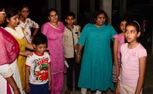 Tremors panic , people out of homes