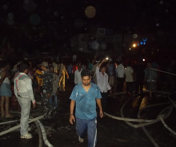 Fire in three villages in lucknow.