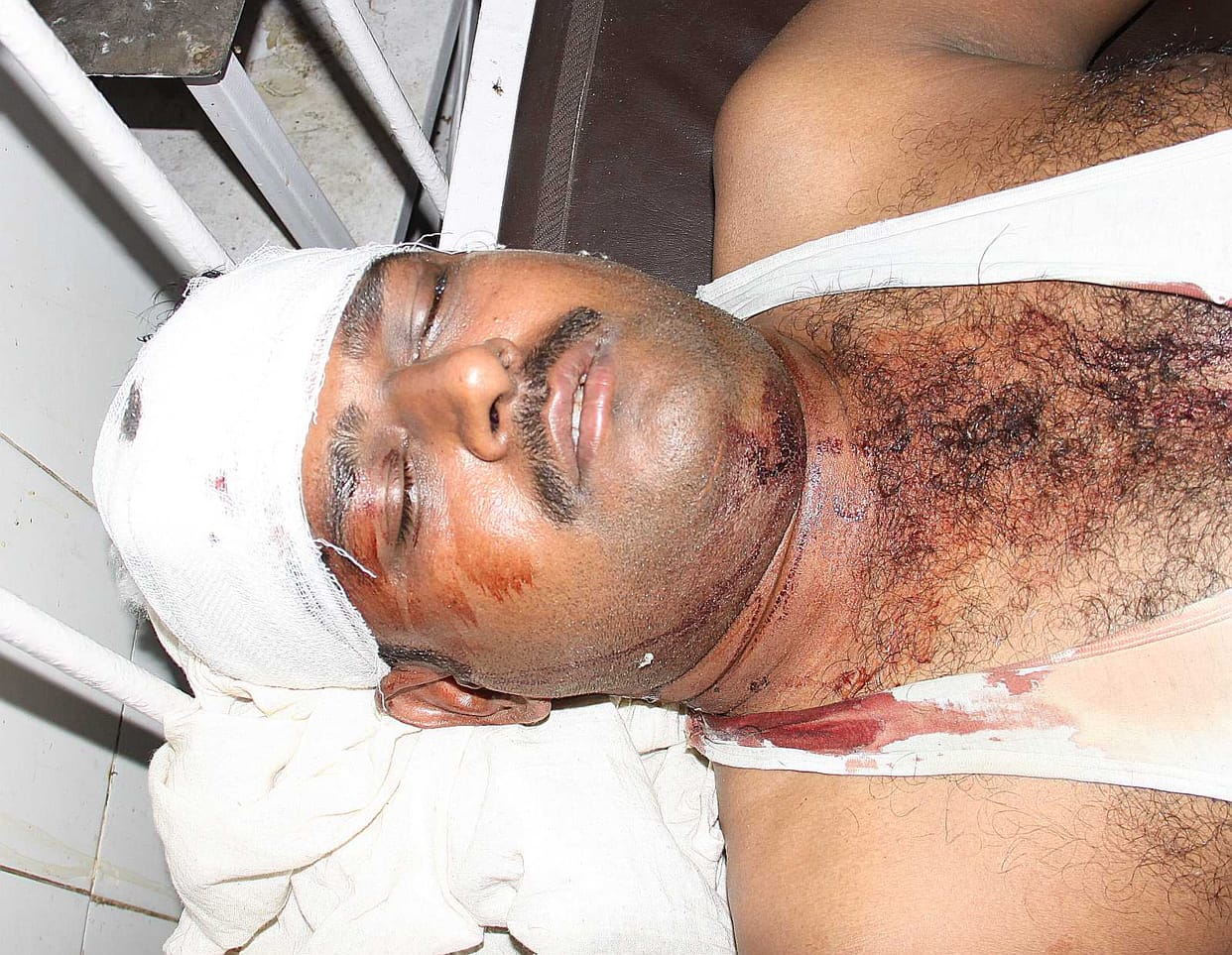 Accountant plundered on railway platforms