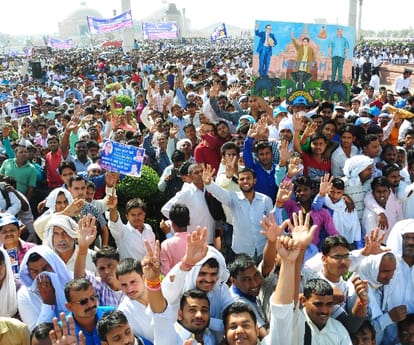 mayawati pays tribute to Dr. B. R. Ambedkar