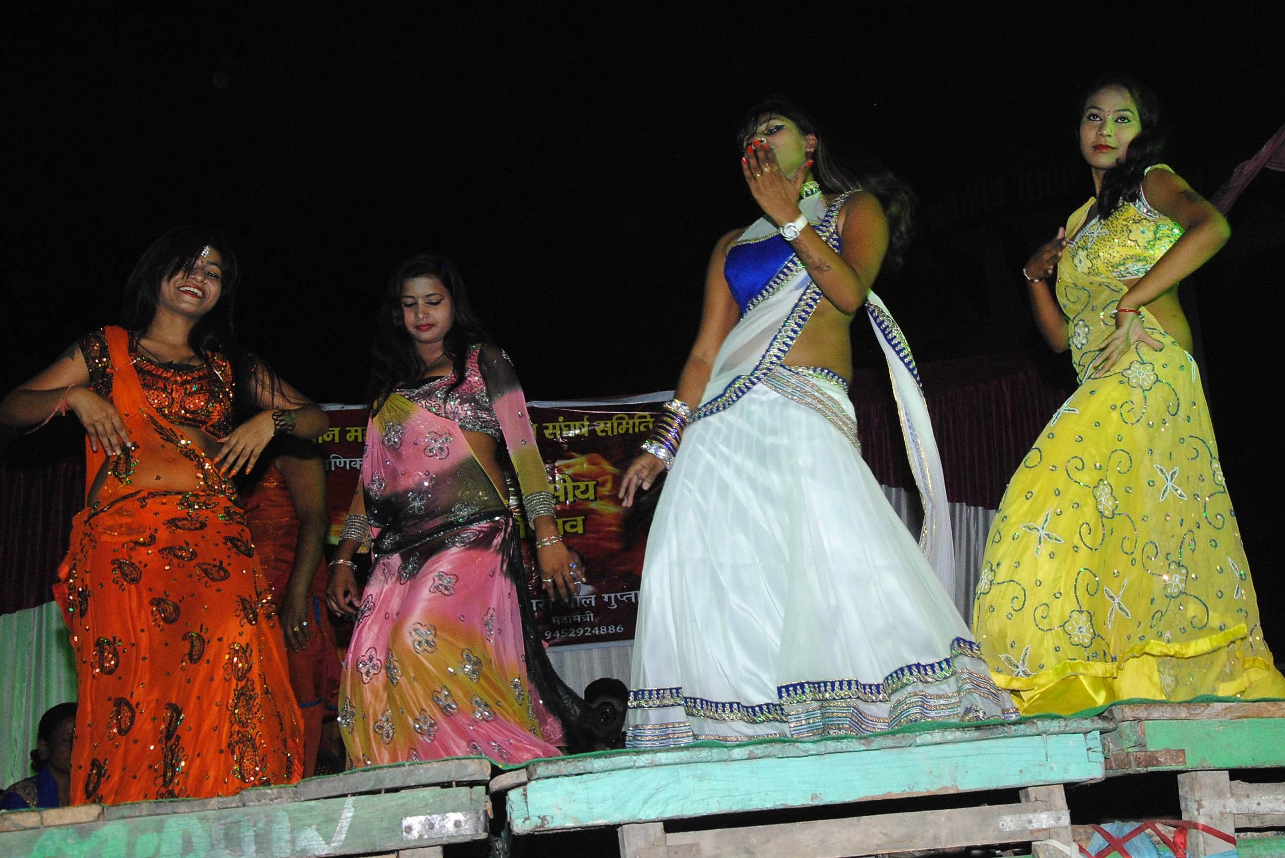 Nagar vadhu dance in varanasi chimes of the ghungroos resonated at the crematorium with the desire for salvation