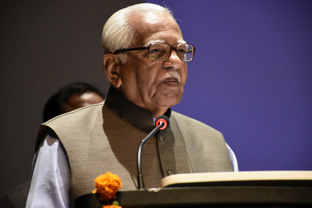 Ram Naik wants investigation on Azam Khan's trust.