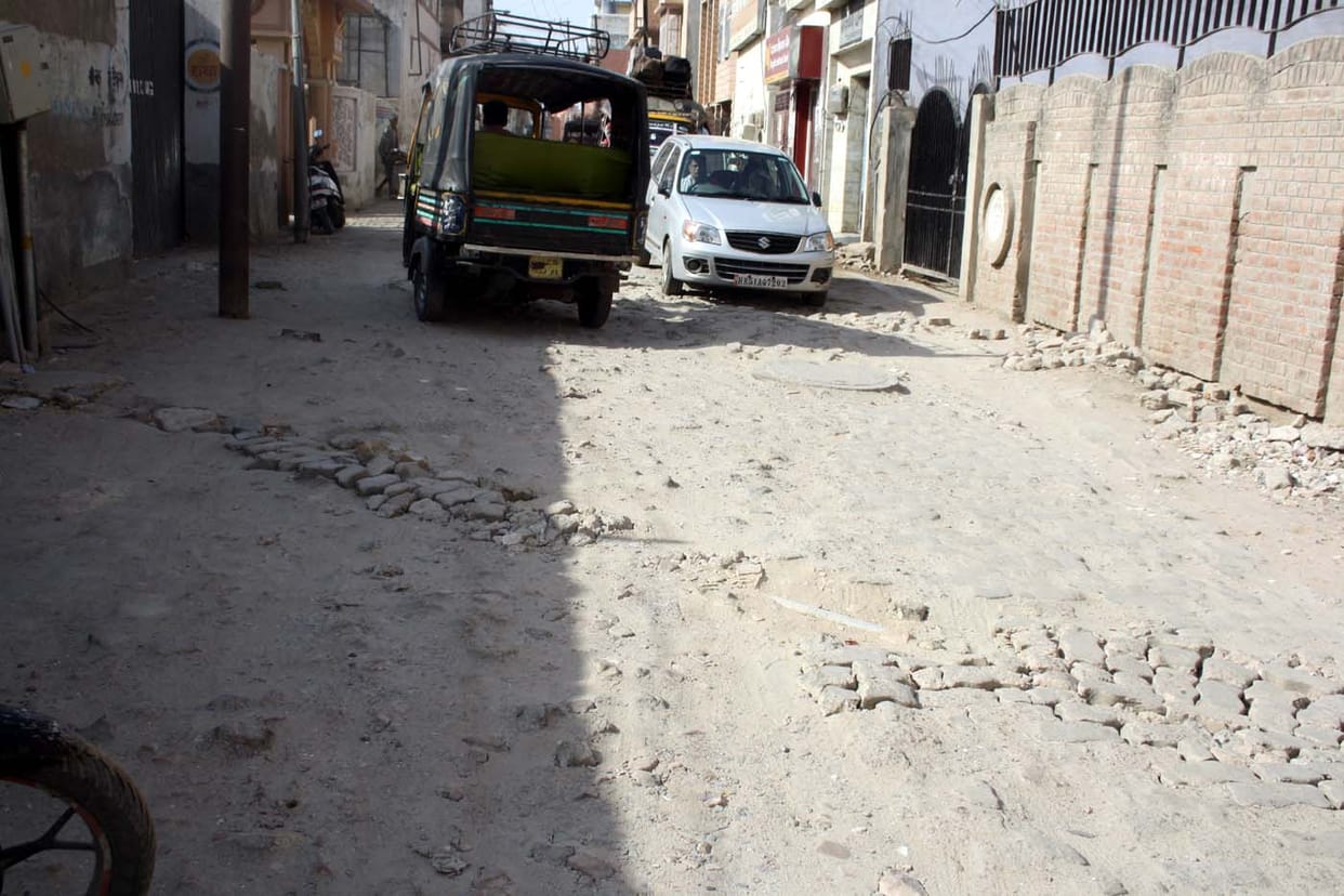 no entry of wheacles in vrindavan at akshya tritiya