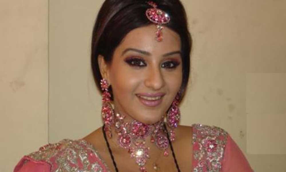 shilpa shinde famous after 16 years later and now expelled from cintaa