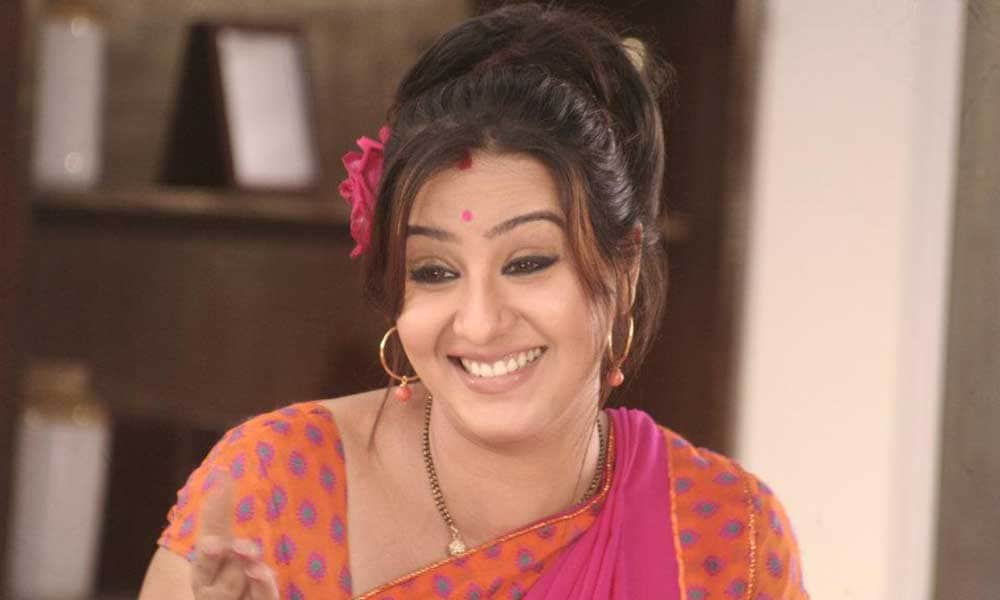 shilpa shinde fight on stage with vikas gupta at bigg boss 11