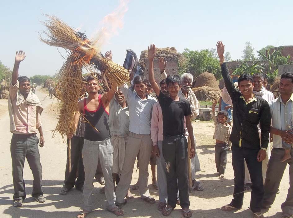 Villagers blew Executive Engineer's effigy