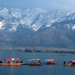 jammu kashmir dal lake started freezing in srinagar, leh temperature gone minus 13.9 degree