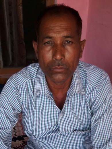 Home Guard and two miscreants attacked five thousand robbed