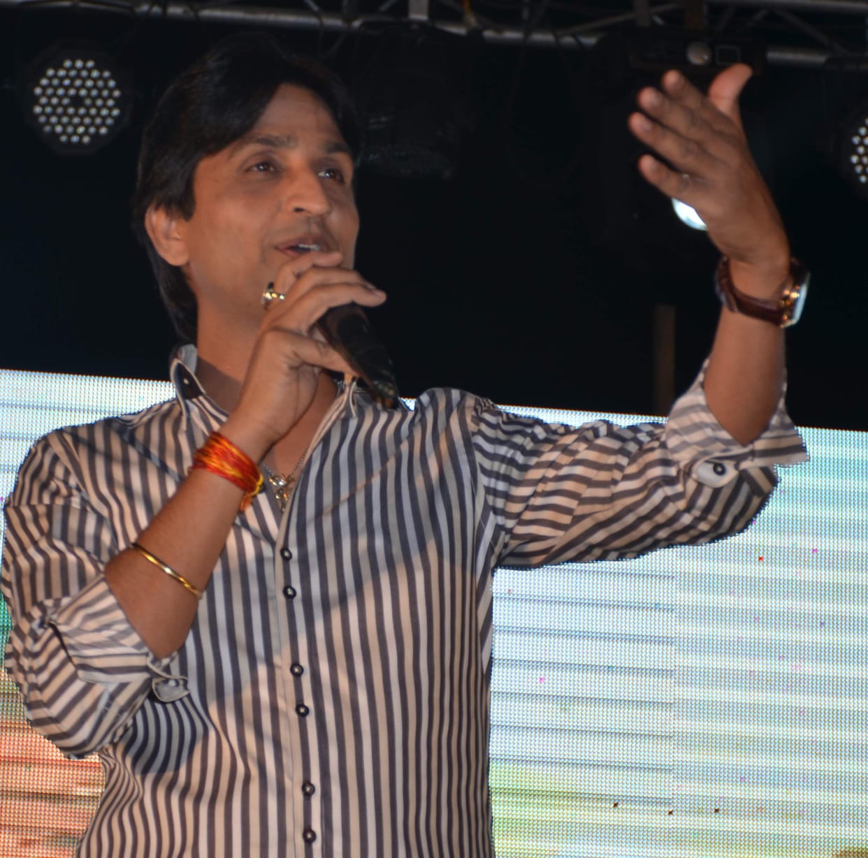 kumar vishwas in dehradun.