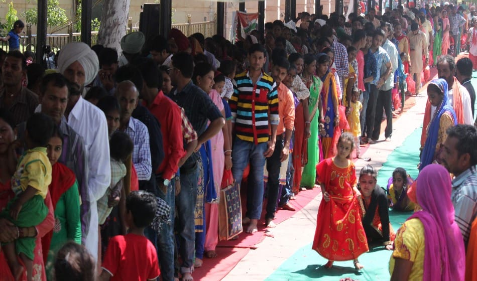 mata mansa devi tample: Exhilarating rush of devotees on navami