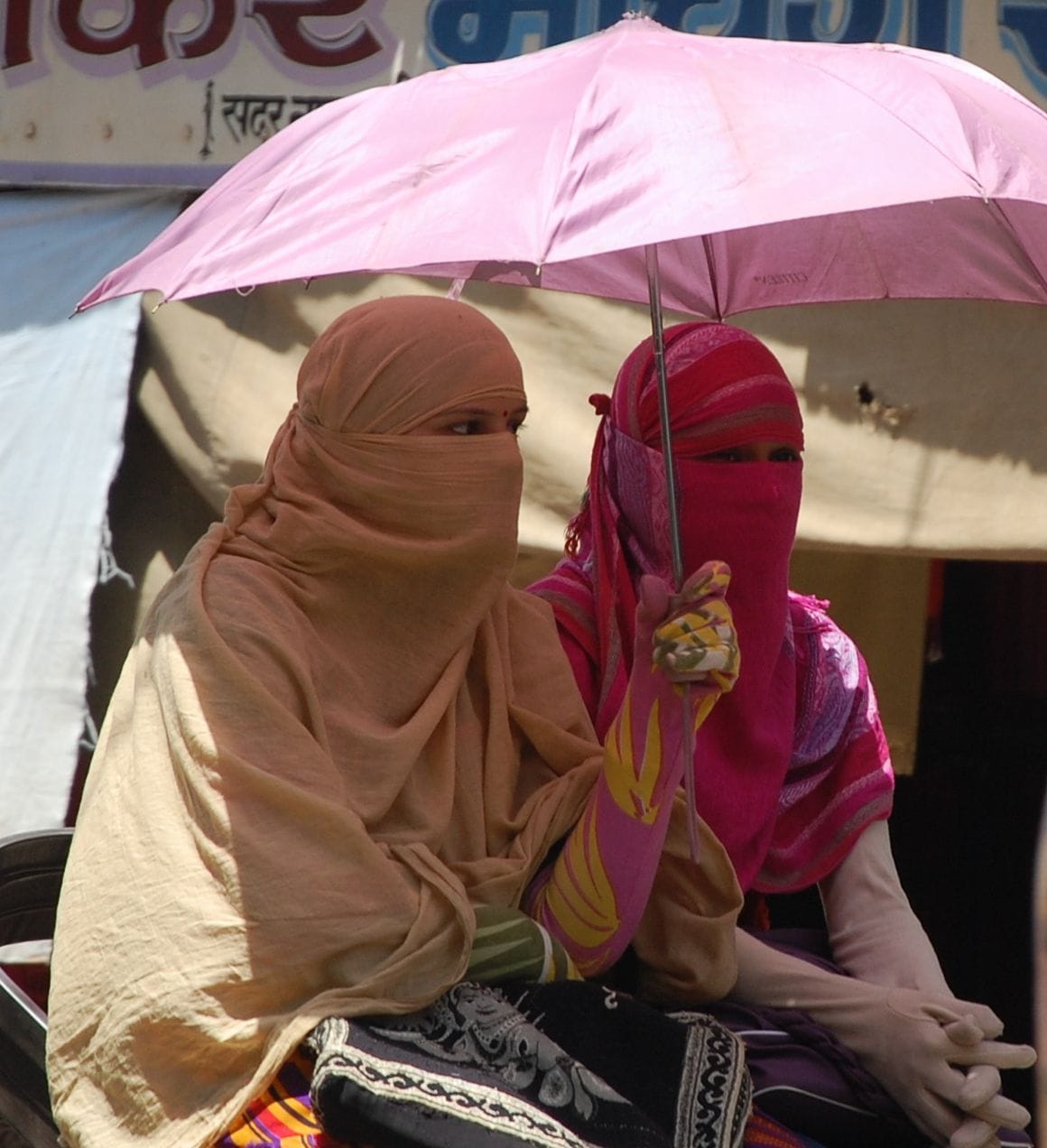 Sun's stringent attitude, mercury crosses 40 degrees