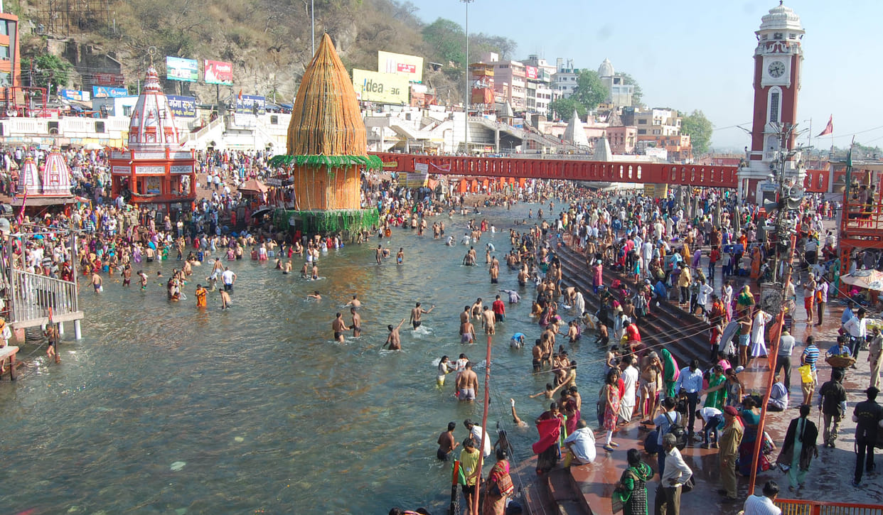 Dip pilgrims put on Ram Navami