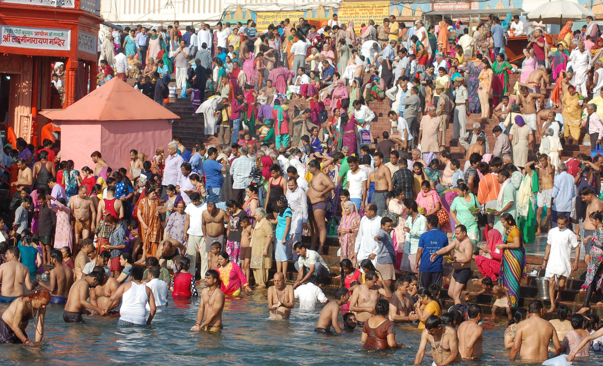 Aries on Sankranti bath showed the crowd