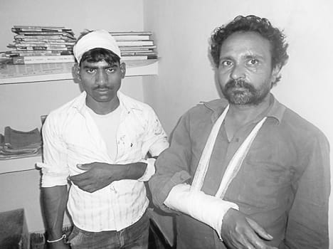Shot in fights away, a young man wounded