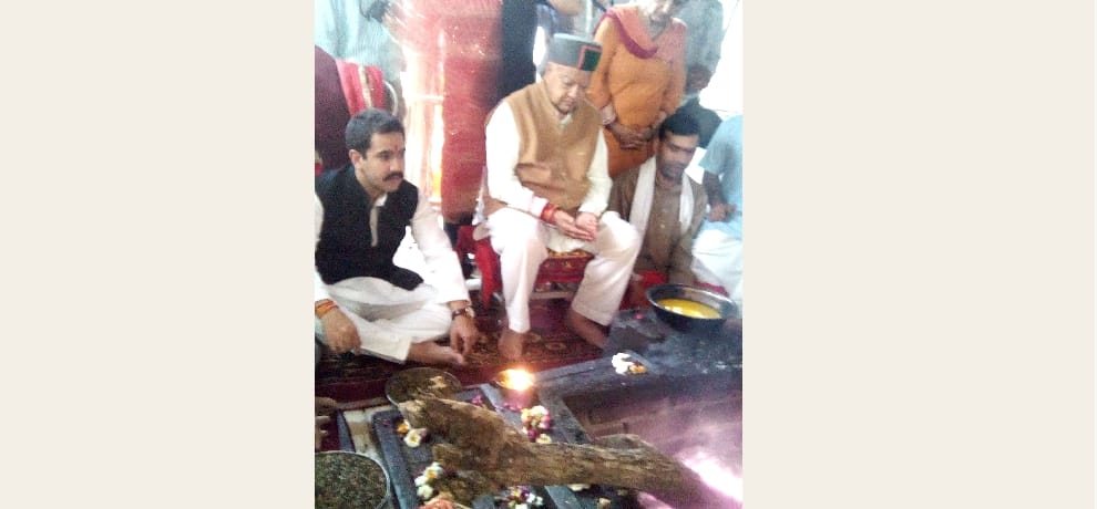  Now token system at Mata Chintpurni temple at una.