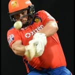 IPL-9: Gujarat Lions win thriller against Mumbai Indians