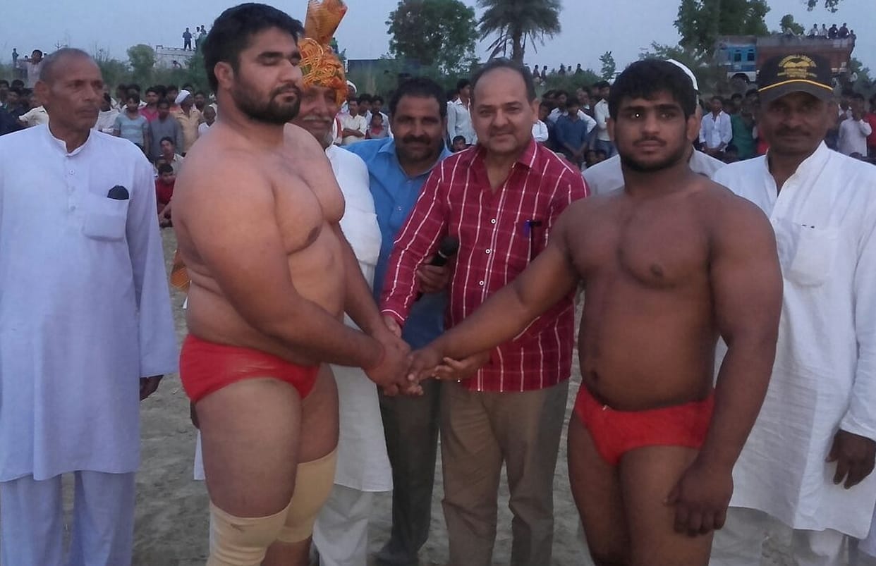 ek laakh kee inaamee kushtee raajasthaan ke naasir ke naam