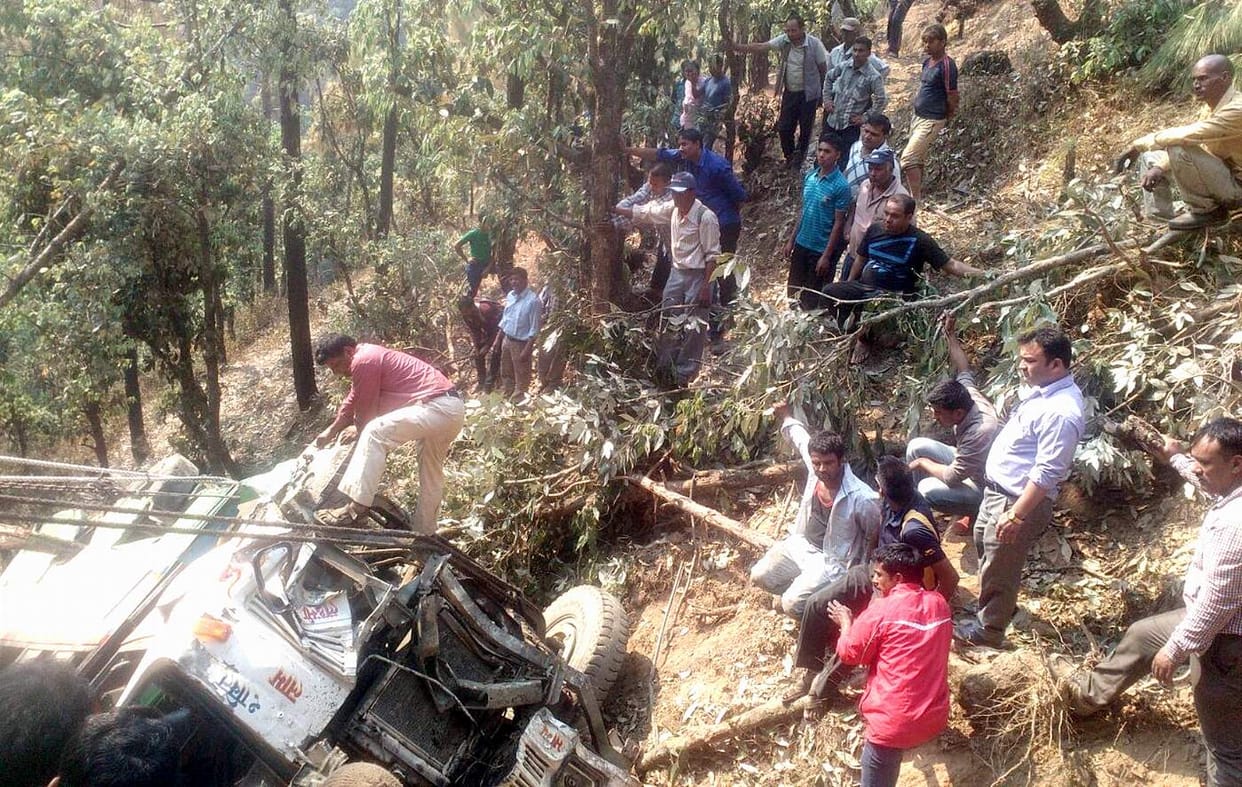 in car sccident two died
