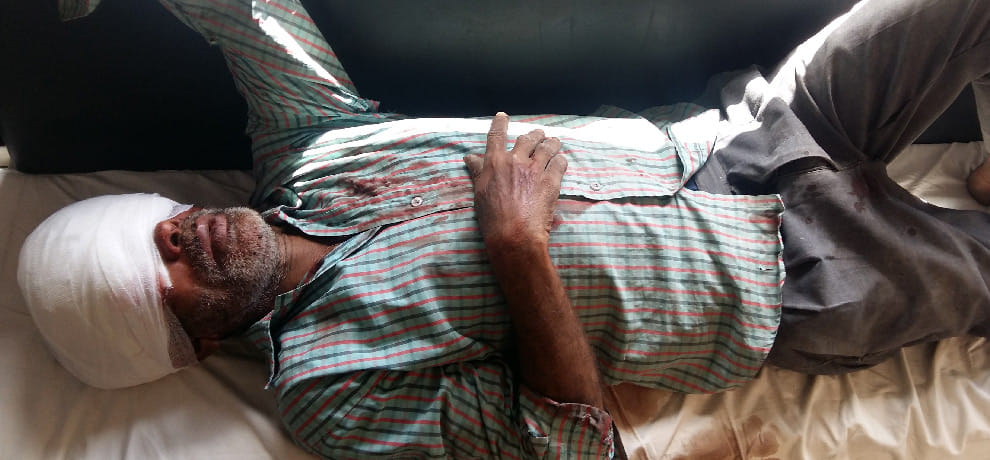 bmw car hits four men in noida