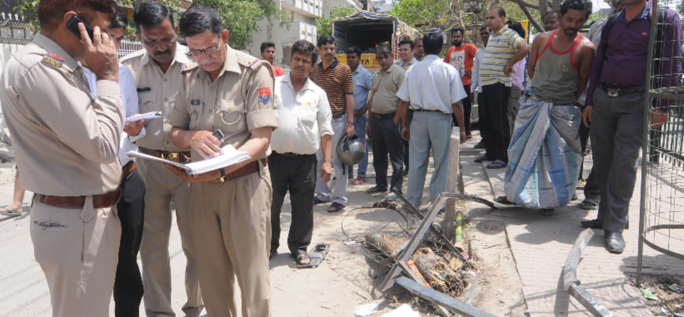 bmw car hits four men in noida