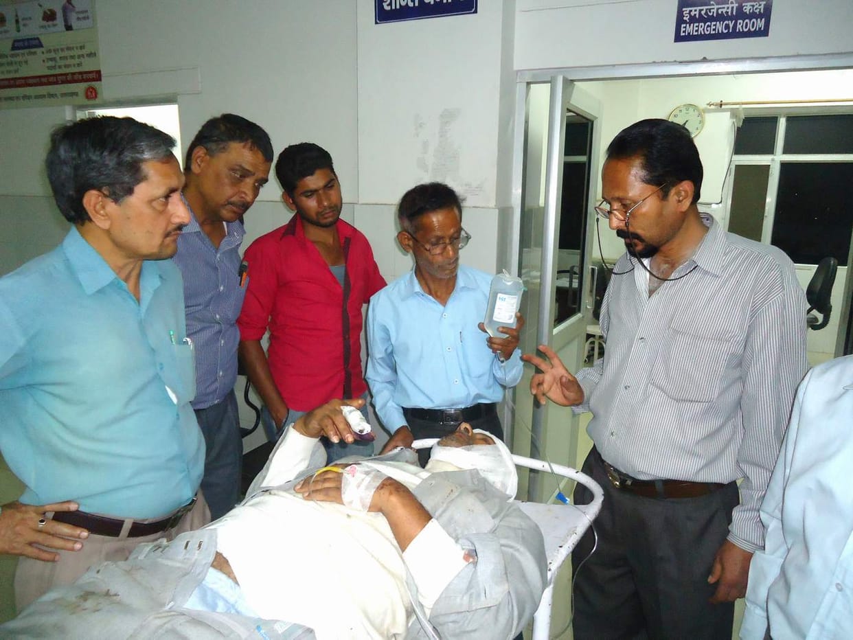 bus accidnet, two died