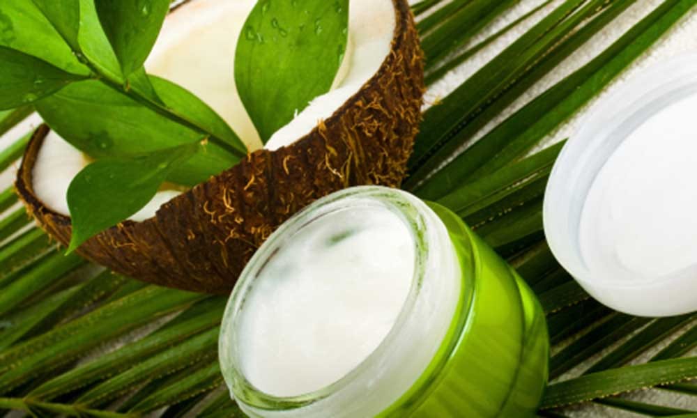 Tips For Head Oil Massage To Avoid Grey Hair