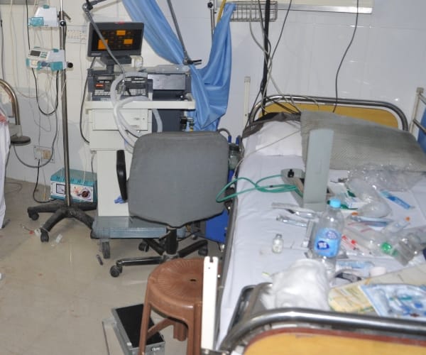 A patient died in zainiss hospital in Lucknow.