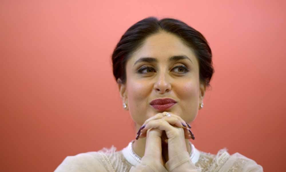 Kareena Kapoor upset with Deepika's remark