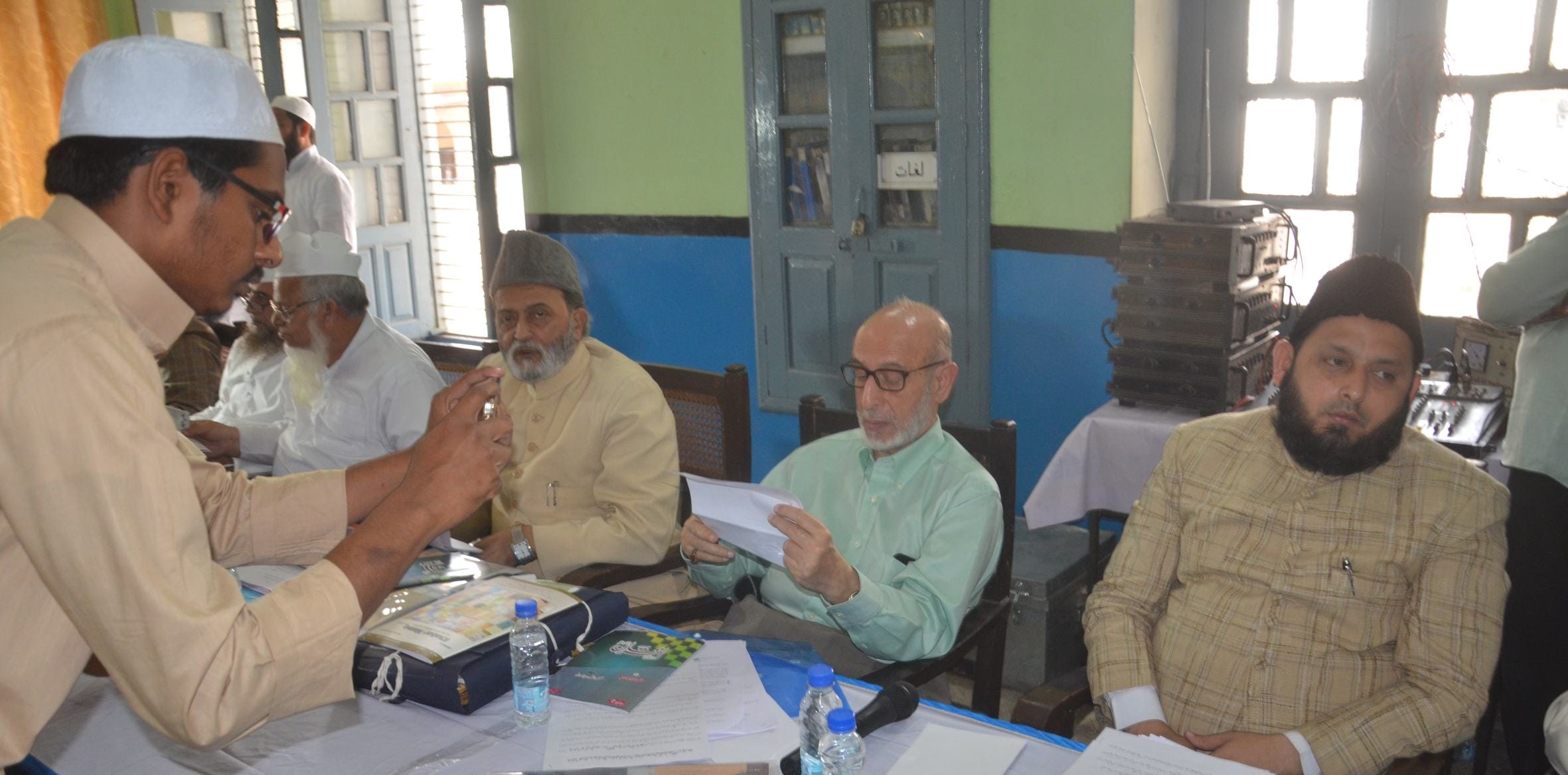 asaduddin owaisi attends muslim law board meeting