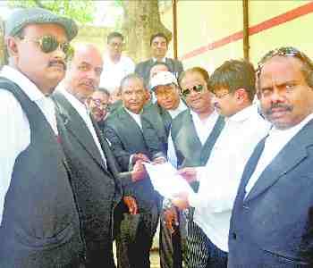 The procession pulled by lawyers