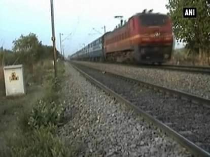 3 killed while clicking ‘selfies’ in front of oncoming train in Mirzapur