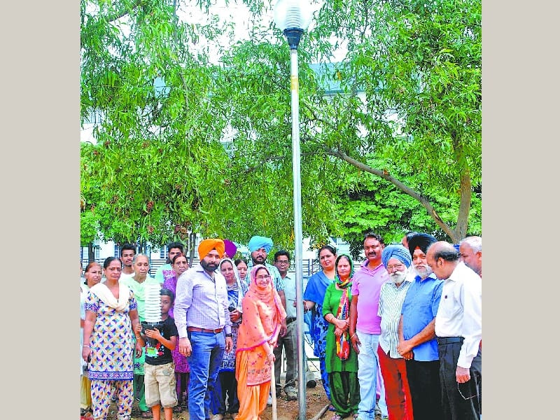 now work of Street lights start in parks