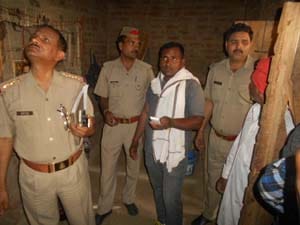 suspected murder in manjhanpur